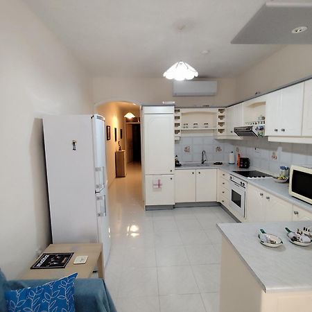 Appartement Sea Breeze Bliss - Self Check-In à San Pawl il-Baħar Extérieur photo
