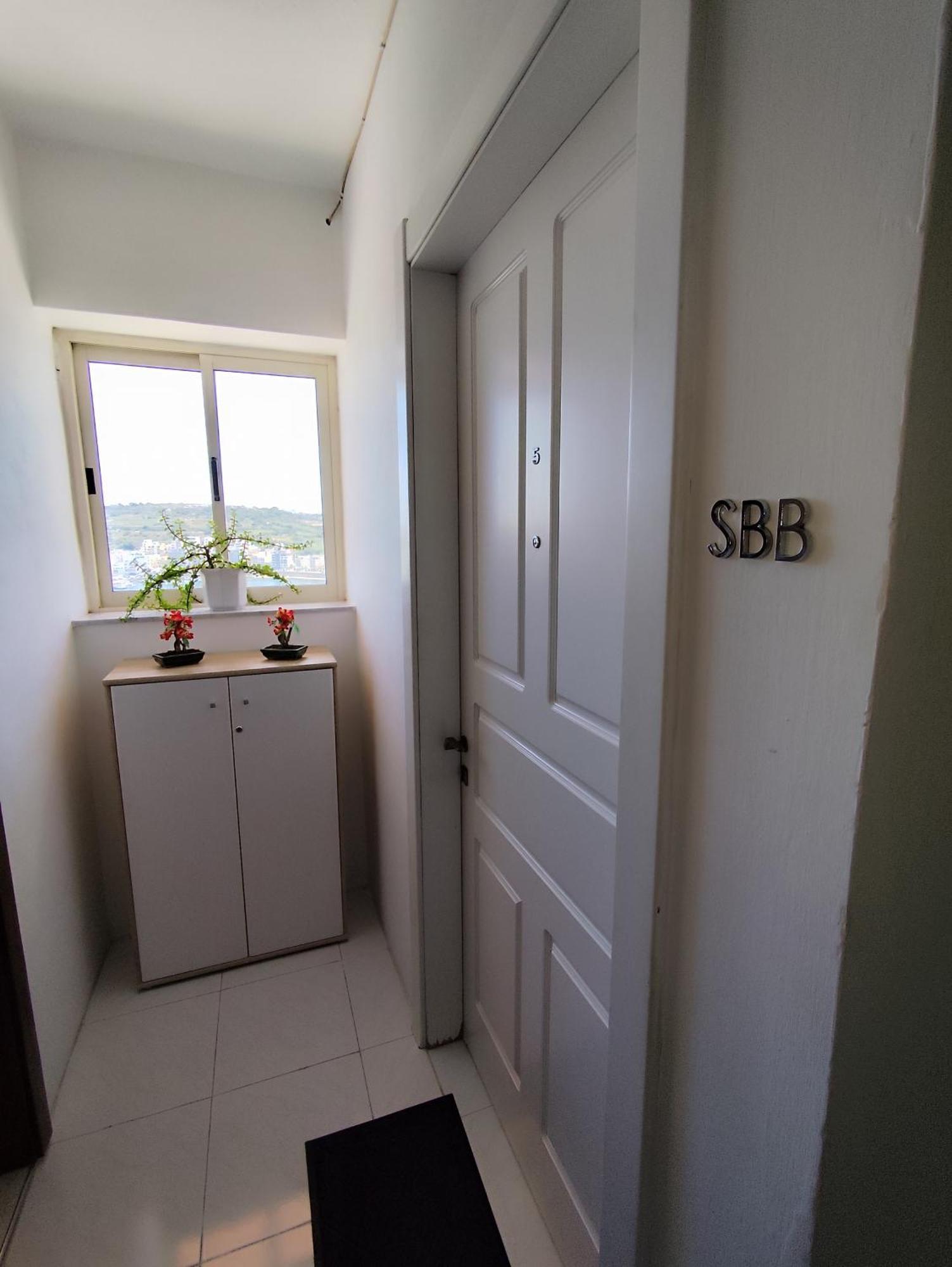 Appartement Sea Breeze Bliss - Self Check-In à San Pawl il-Baħar Extérieur photo